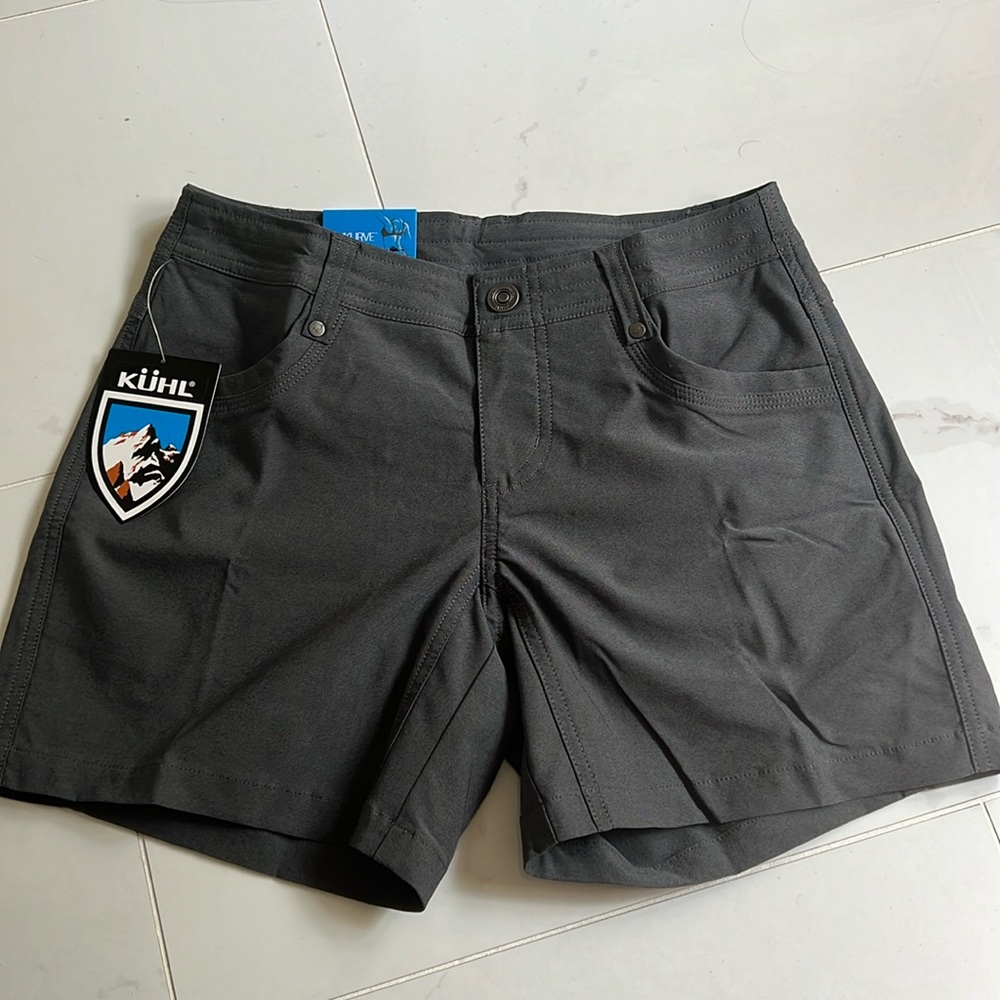 NWT Kuhl women’s Trekr Shorts, size 2. Charcoal color. 5.5 inch inseam.